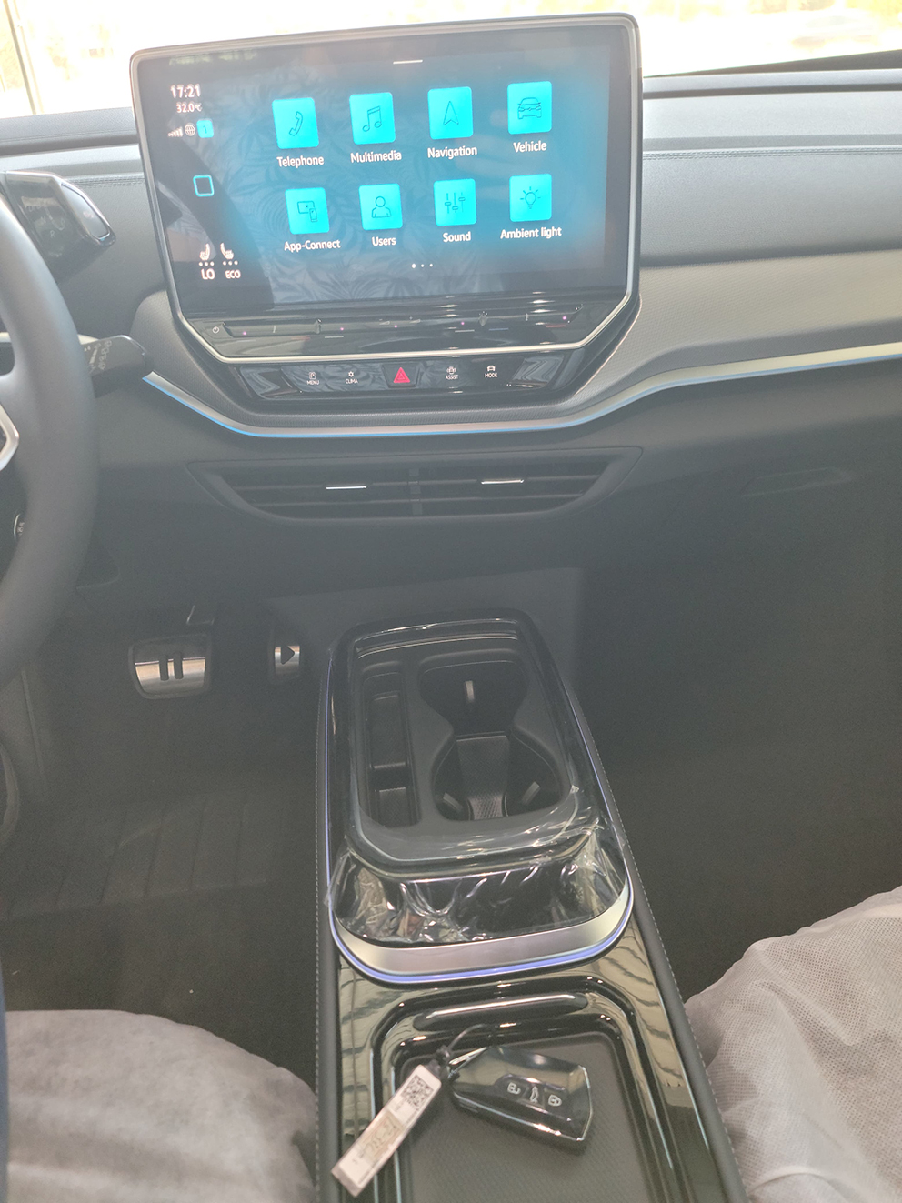 O-Volkswagen : ID4 PRO CROZZ 2023 - Image 7