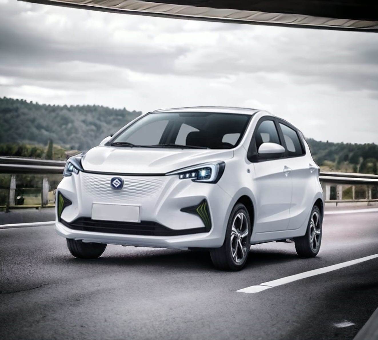 L-CHANGAN E-STAR 2023 - Image 5